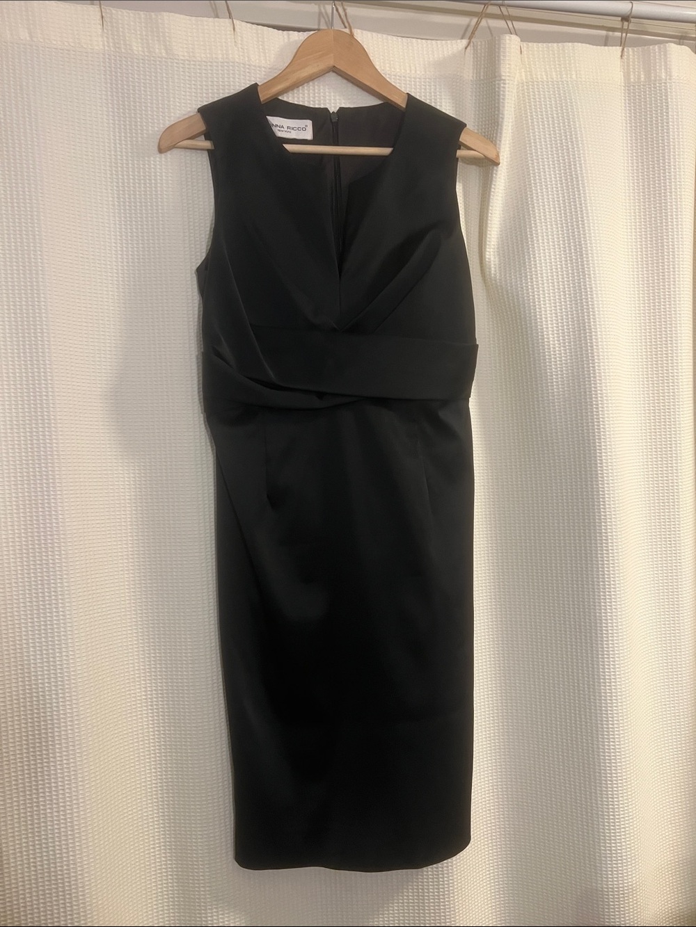 Donna Ricco Black Sleek dress
